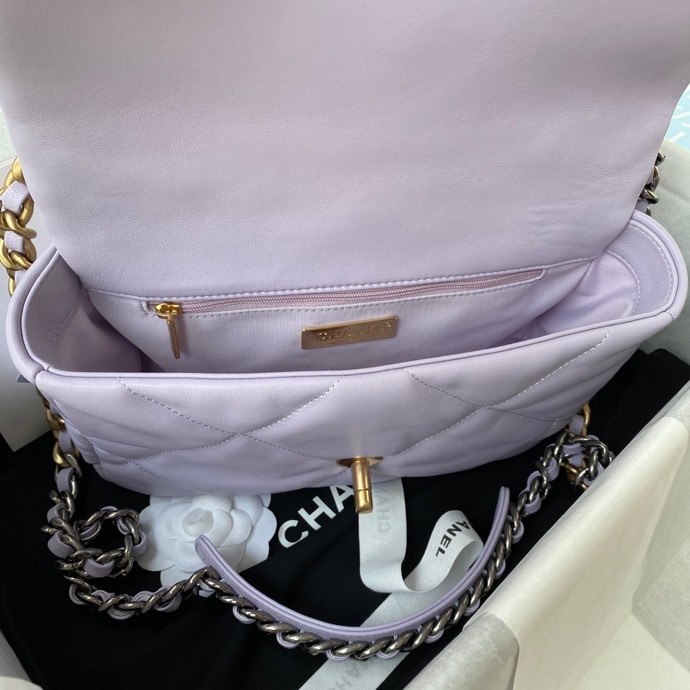 Handbag  Chanel  size 26 cm