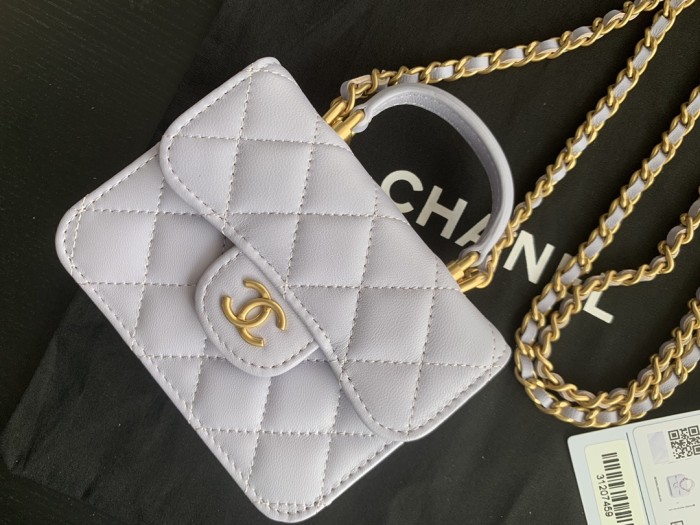  Handbag  Chanel  AP2200 size  12.5cmx9.5 cm 