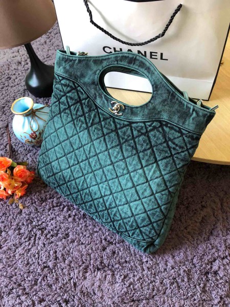  Handbag  Chanel  S1408  size  41×45×9 cm
