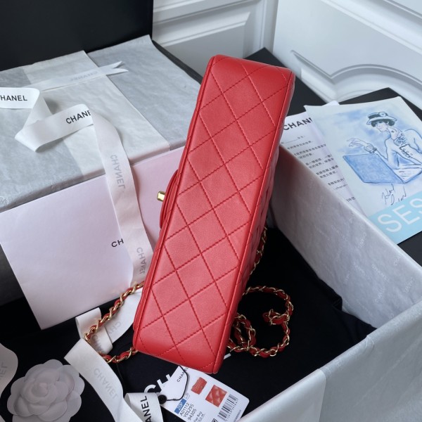  Handbag Chanel A01112  size 15.5x25.5x6.5 cm 