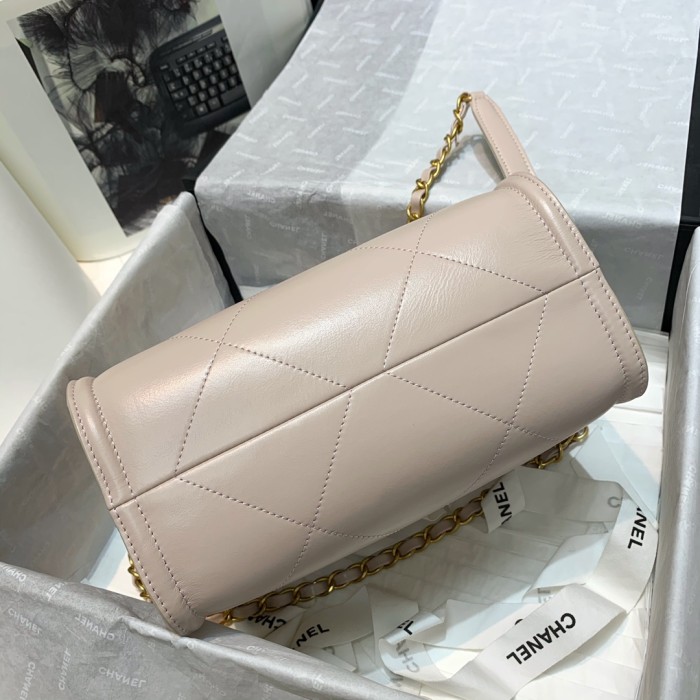  Handbag  Chanel AS2749 size 23 17 12 cm