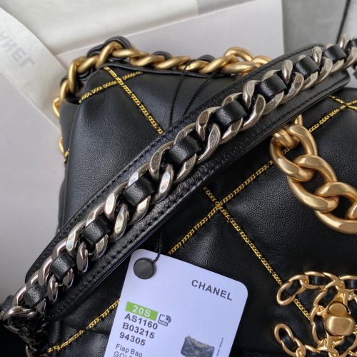 Handbag  Chanel  size 26/30 cm