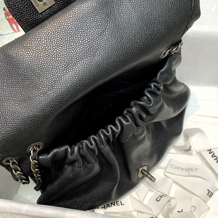  Handbag  Chanel 2910 size 30 18 4 cm