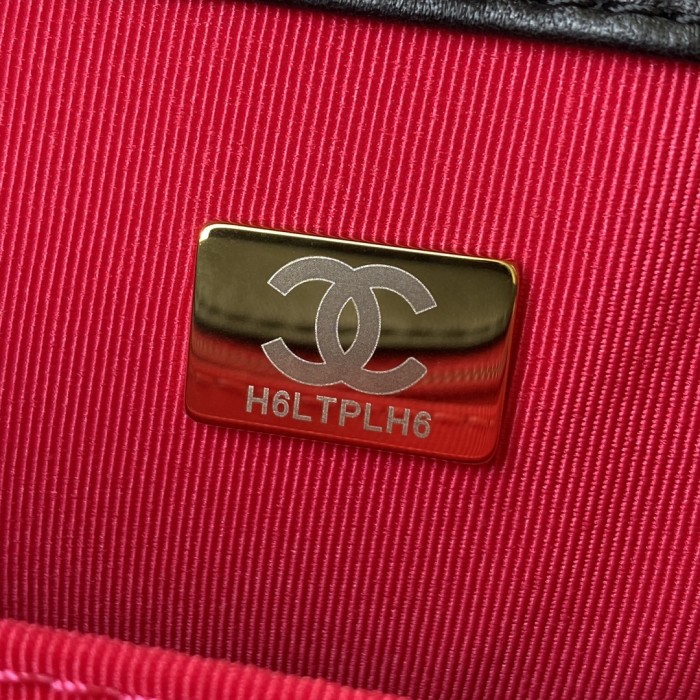  Handbag  Chanel  AS2619 size 14X19X8 cm