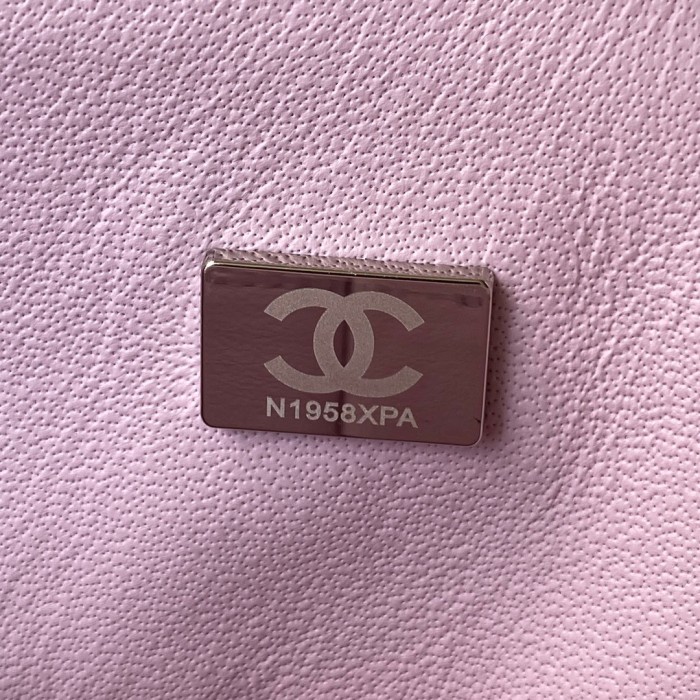  Handbag  Chanel  A01112  size 15.5x25.5x6.5 cm