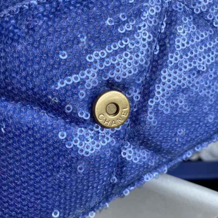 Handbag  Chanel  size 19 cm