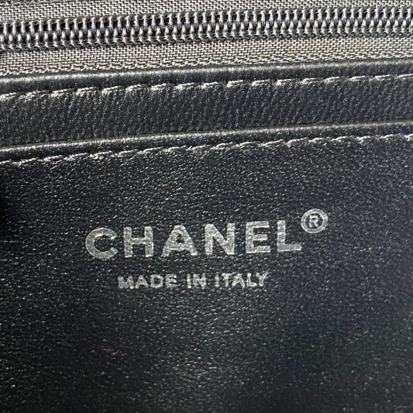  Handbag   Chanel  size  20 cm