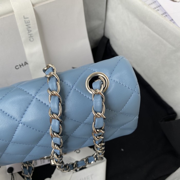 Handbag  Chanel size 20 cm