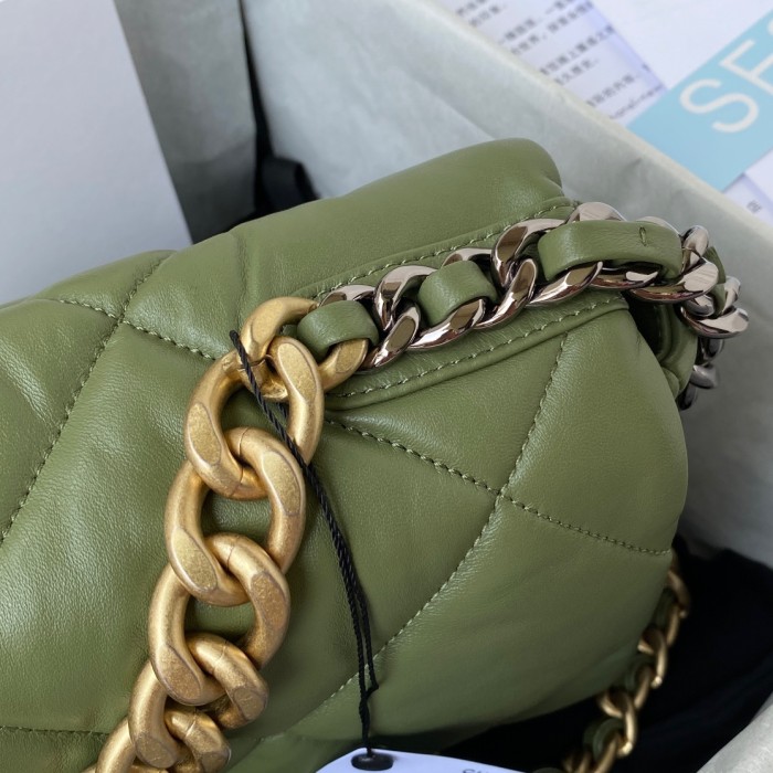  Handbag  Chanel size 30 cm