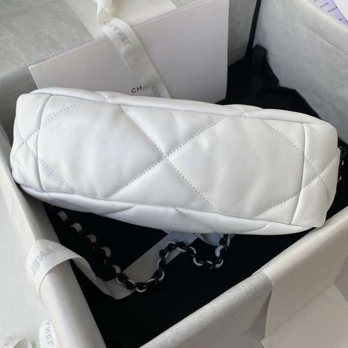 Handbag  Chanel  size 26/30 cm