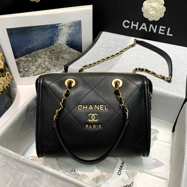  Handbag  Chanel AS2749 size  23 17 12 cm
