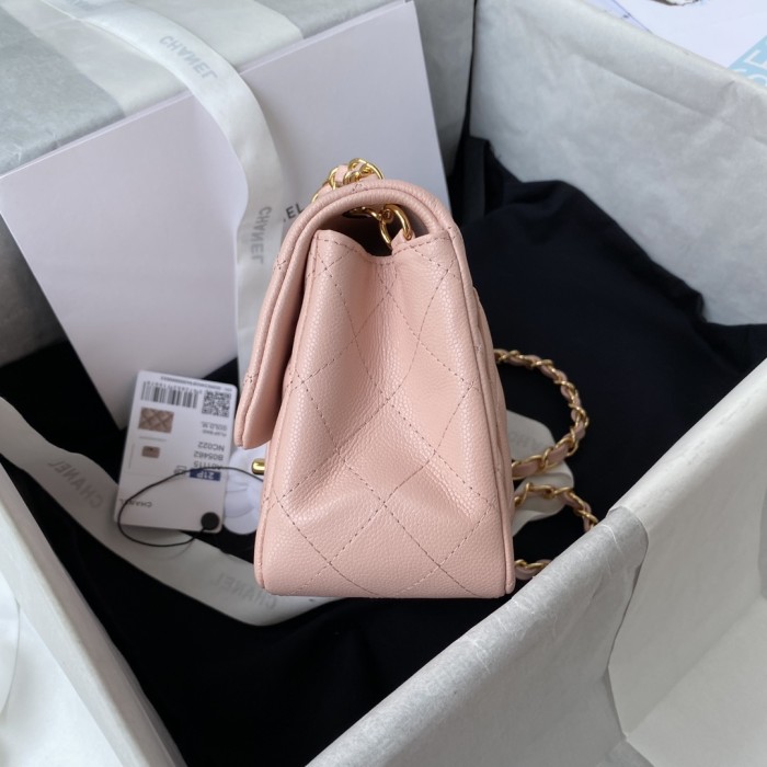 Handbag  Chanel  size  17 cm