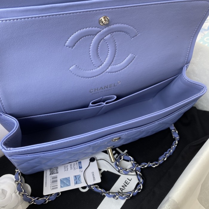 Handbag  Chanel  A01112  size  15.5x25.5x6.5 cm