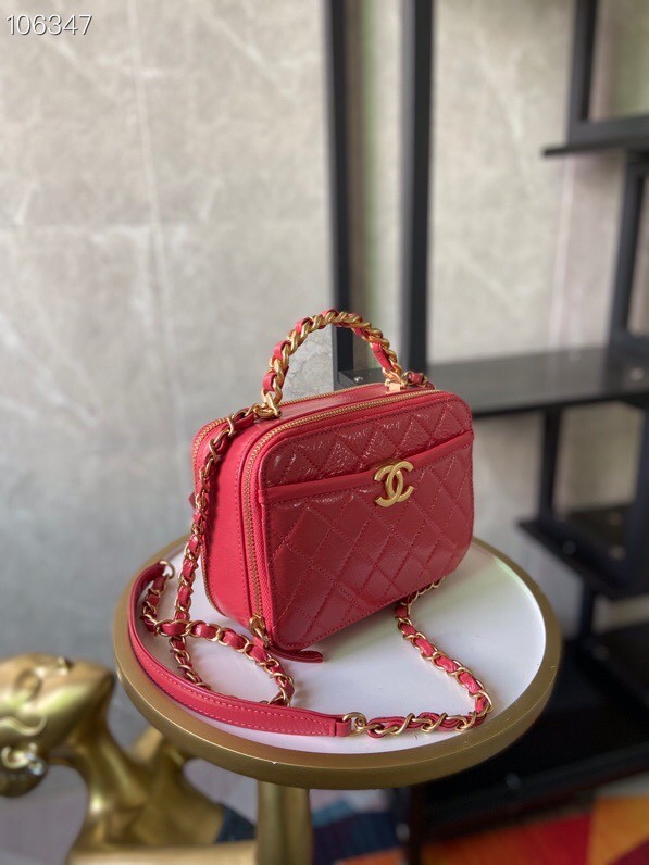  Handbag Chanel  S2179 size   13.5X18.5X7．5 Cm