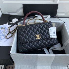  Handbag  Chanel  size 18-29-12 cm