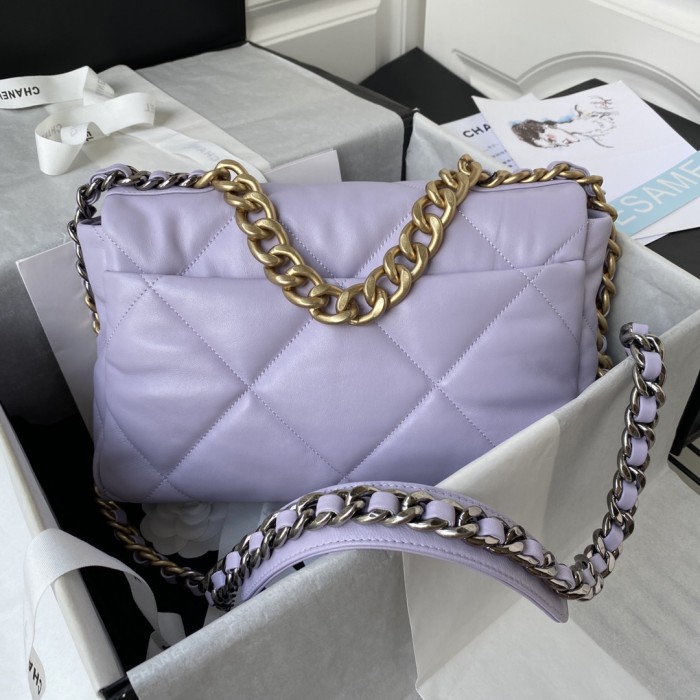  Handbag  Chanel  size 30 cm