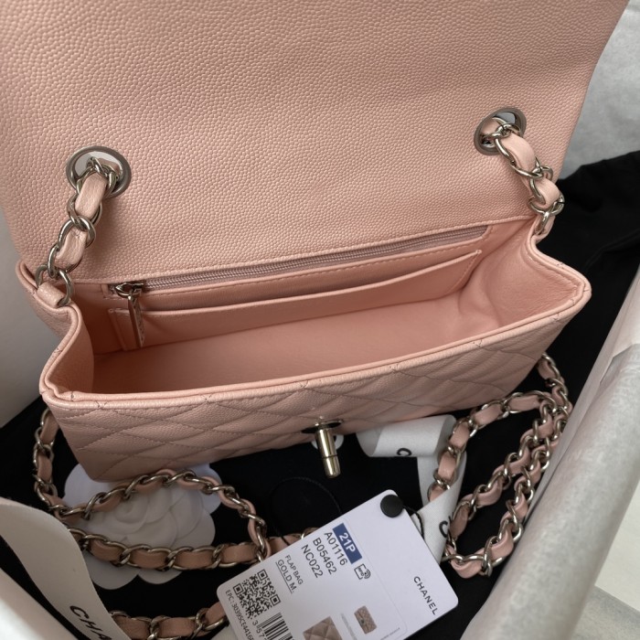 Handbag  Chanel  size 20 cm
