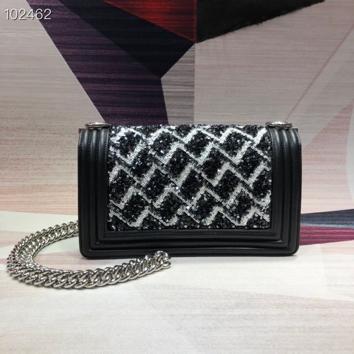  Handbag  Chanel 67086  size 15×25×9 cm