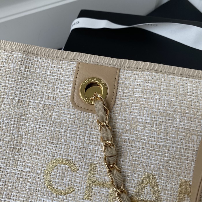  Handbag Chanel  size 38*30*21 cm