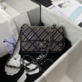  Handbag   Chanel  size  20 cm