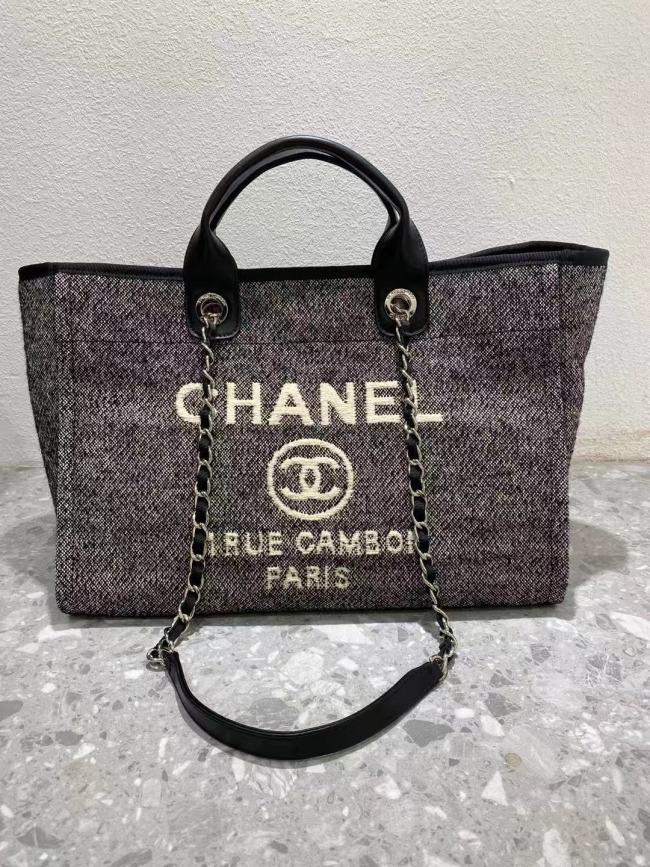  Handbag Chanel  𝐀𝐒𝟔𝟔𝟗𝟒𝟏 size 𝟑𝟗/𝟐𝟎/𝟐𝟗 𝐂𝐌