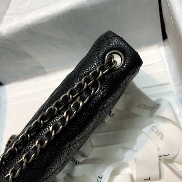  Handbag  Chanel 2910 size 30 18 4 cm