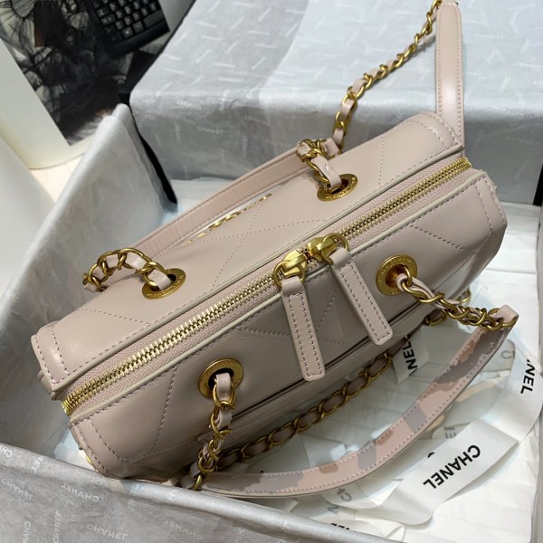  Handbag  Chanel AS2749 size 23 17 12 cm