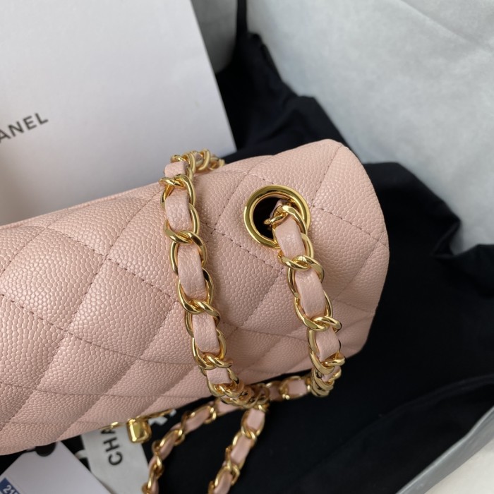 Handbag  Chanel  size 20 cm
