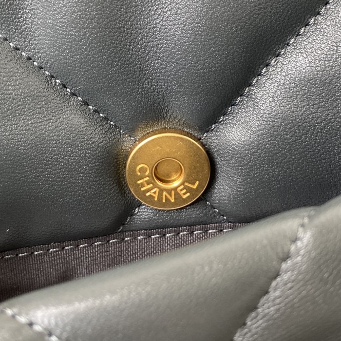  Handbag  Chanel  size  26 cm