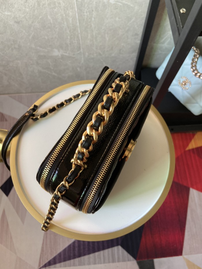  Handbag Chanel S2179 size  13.5X18.5X7.5 Cm