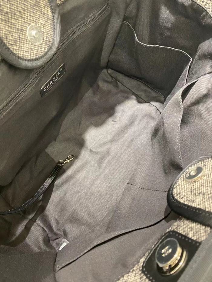  Handbag Chanel  𝐀𝐒𝟔𝟔𝟗𝟒𝟏 size 𝟑𝟗/𝟐𝟎/𝟐𝟗 𝐂𝐌