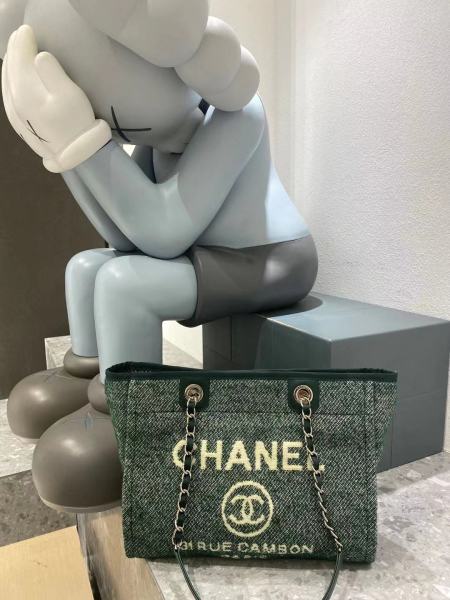  Handbag Chanel 𝐀𝐒𝟔𝟔𝟗𝟒𝟏 size  cm