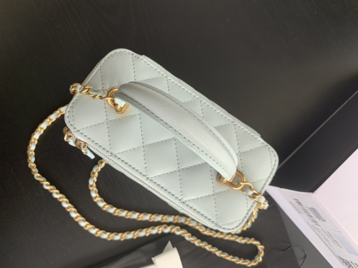  Handbag Chanel  size  17.5cmx10cmx8 cm