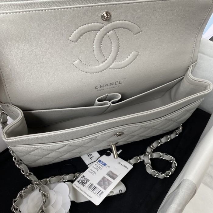  Handbag  Chanel  A01112  size 15.5x25.5x6.5 cm