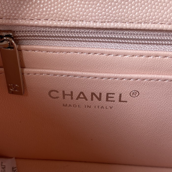 Handbag  Chanel  size 20 cm
