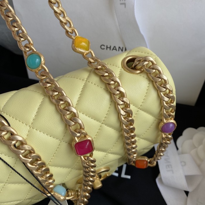  Handbag  Chanel AS2379 size 12*17*8 cm  