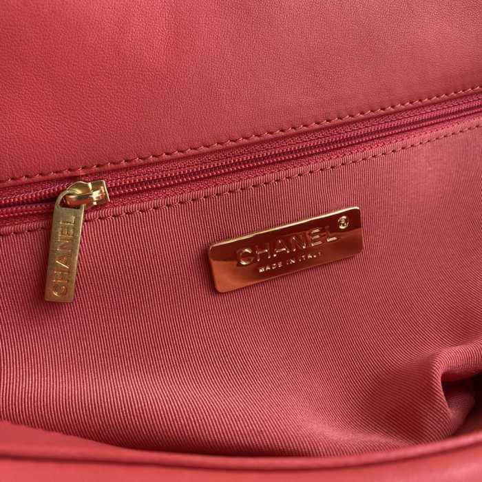  Handbag  Chanel  size 30 cm