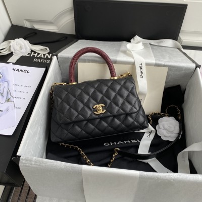  Handbag  Chanel  size  23 cm