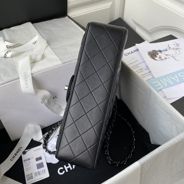  Handbag   Chanel  A01112  size  15.5x25.5x6.5 cm