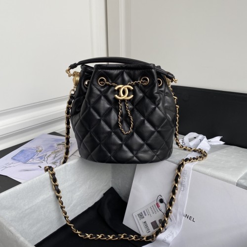  Handbag Chanel AS2057  size  20*23*13 cm