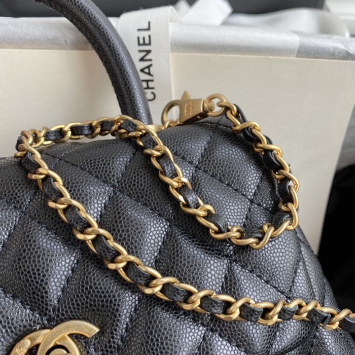  Handbag  Chanel  size  23 cm