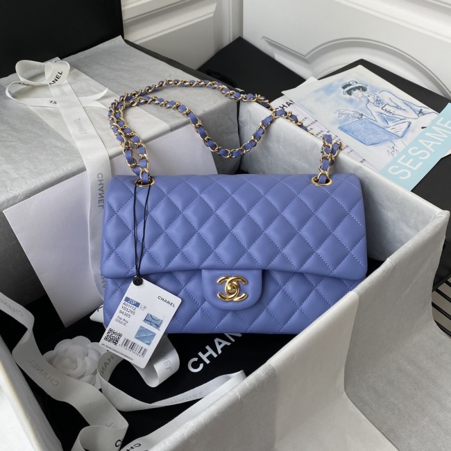 Handbag  Chanel  A01112 size  15.5x25.5x6.5 cm