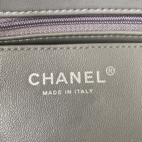 Handbag  Chanel  size 17 cm