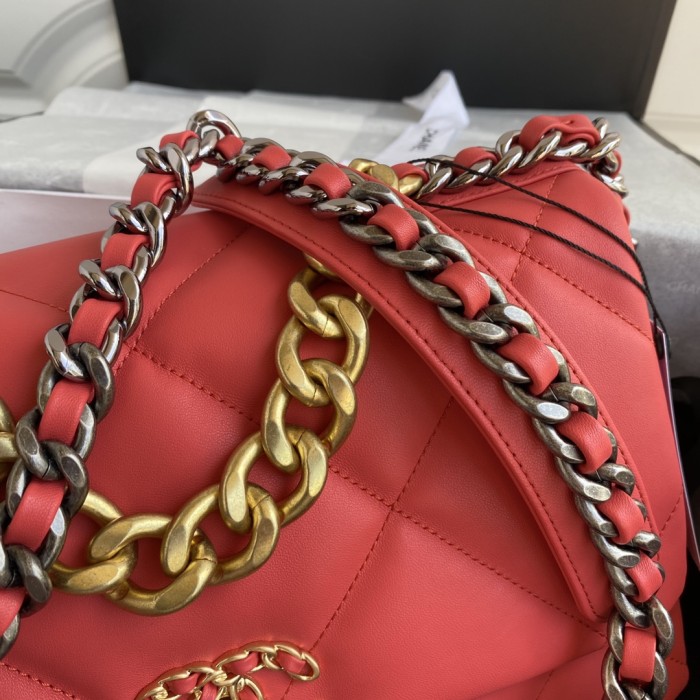  Handbag  Chanel  size 30 cm