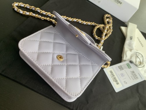  Handbag  Chanel  AP2200 size  12.5cmx9.5 cm 