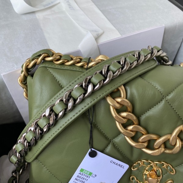  Handbag  Chanel size 30 cm