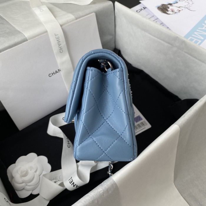 Handbag  Chanel size 20 cm