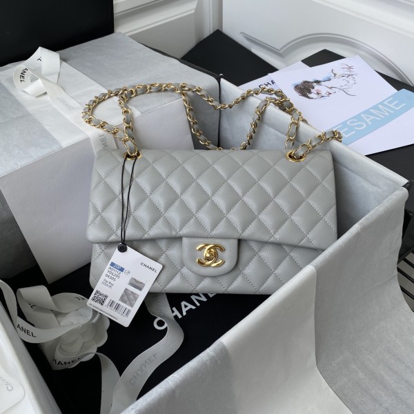  Handbag  Chanel  A01112  size  15.5x25.5x6.5 cm