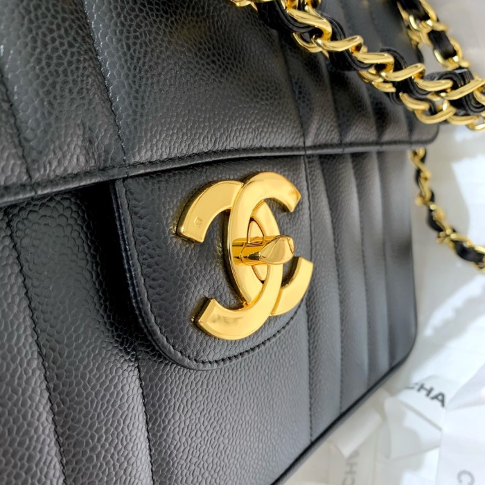  Handbag  Chanel   A88 size 30.21.8 cm