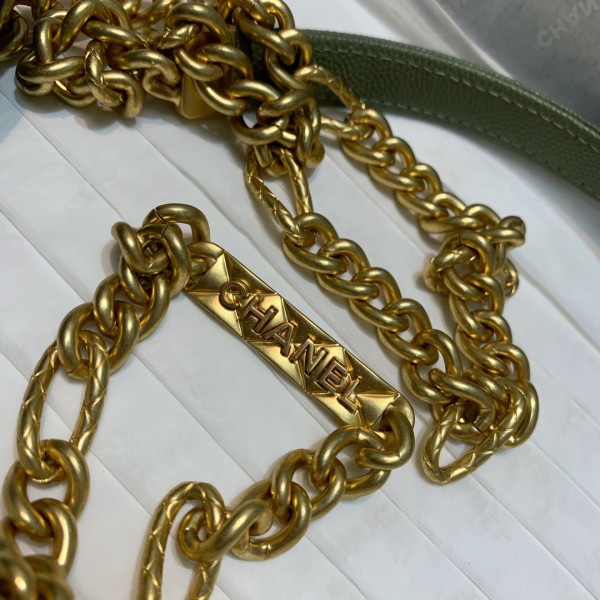  Handbag  Chanel 81155  size 15.5 10 4.5 cm